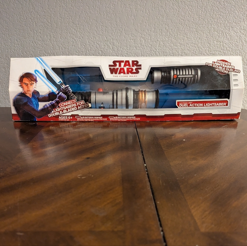Star Wars The Clone Wars Electronic Jedi Duel Action Lightsaber